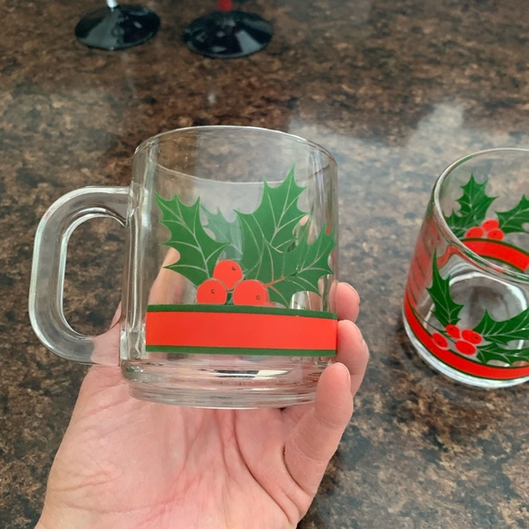 Libbey Vintage Holly Berry Mugs - Picture 3 of 3